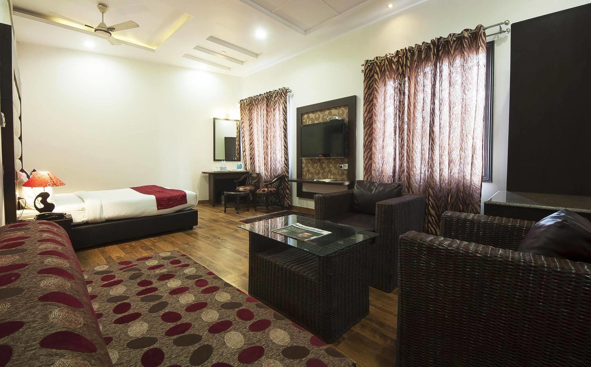 Hotel Prems Paradise Amritsar Exterior foto